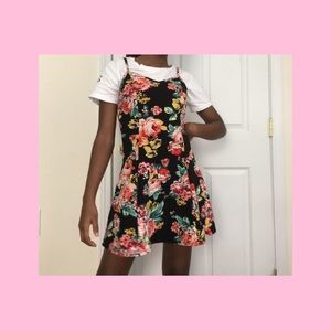 Cute vintage black dress w/ flowers